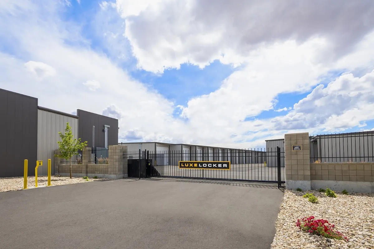 LuxeLocker Premium Storage - Boise, ID - Car storage facility in Federal Way, WA