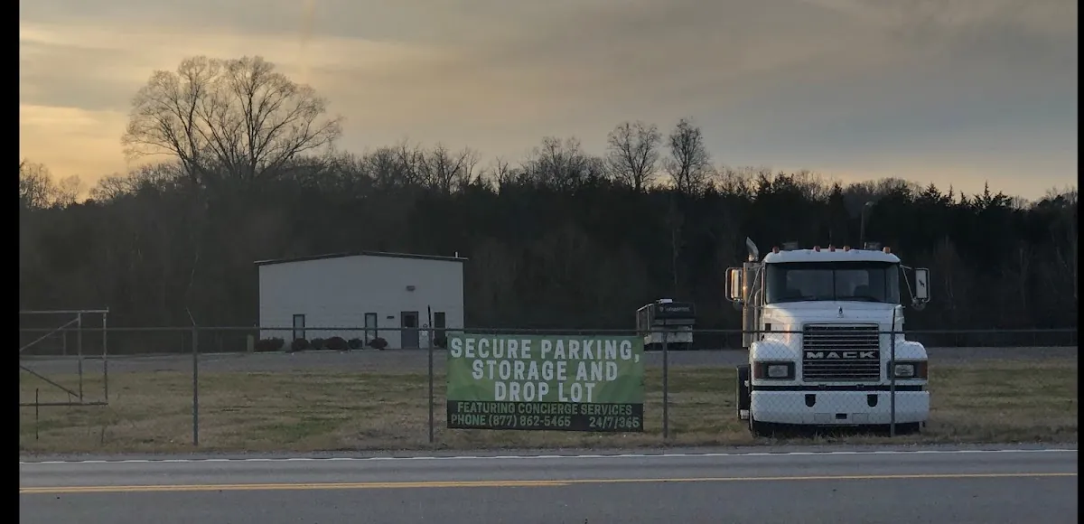 SPEEDFIX Park All Night, Storage and Concierge - Car storage facility in Knoxville, TN
