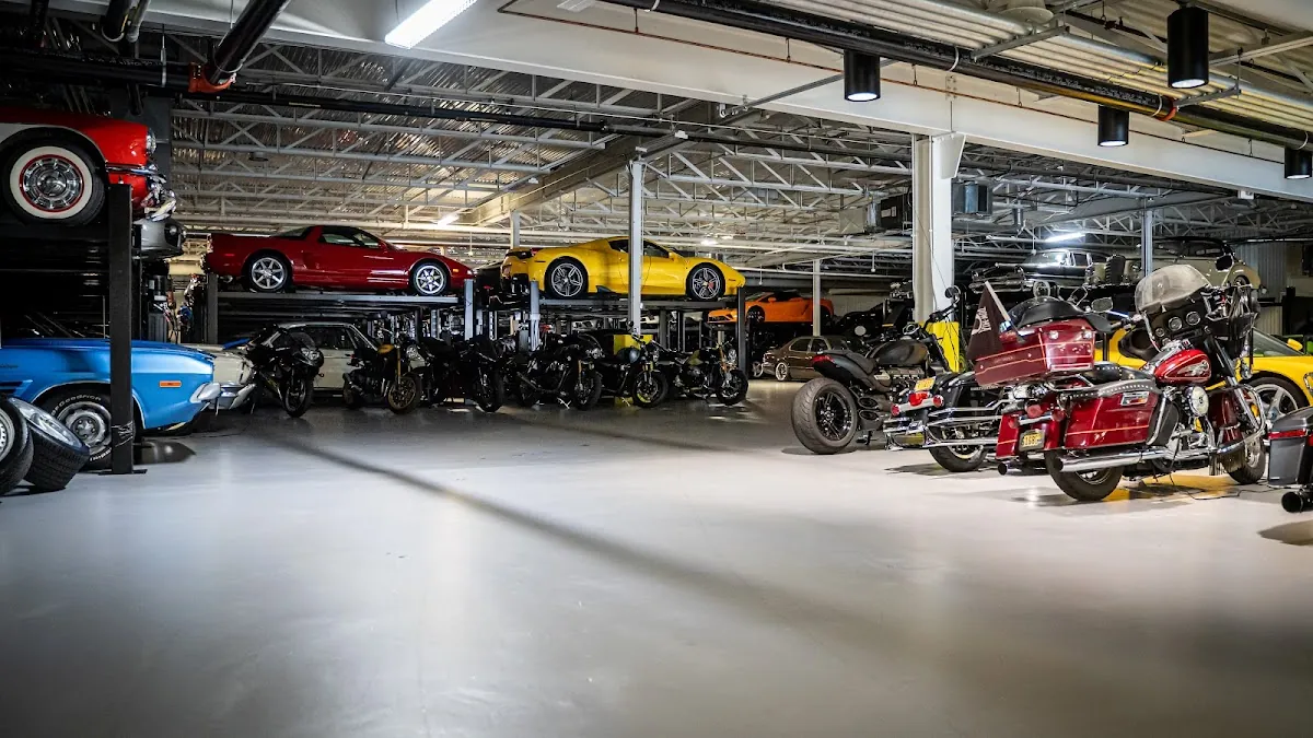 Deluxe Car Storage & Sales - Car storage facility in New York, NY