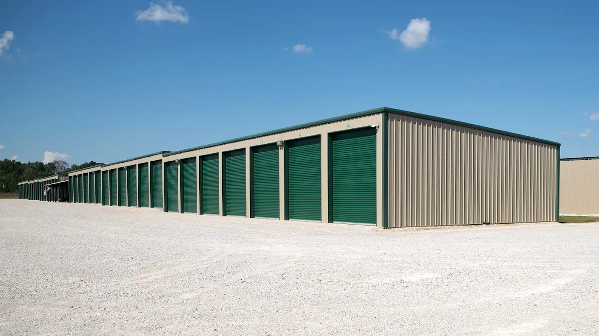 Outrig RV, Boat & Car Storage and Commercial Garages - Memphis - Car storage facility in Memphis, TN